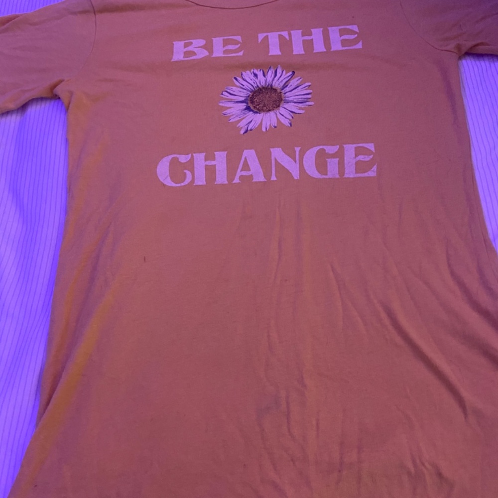 Shirt - Picture 3 of 4